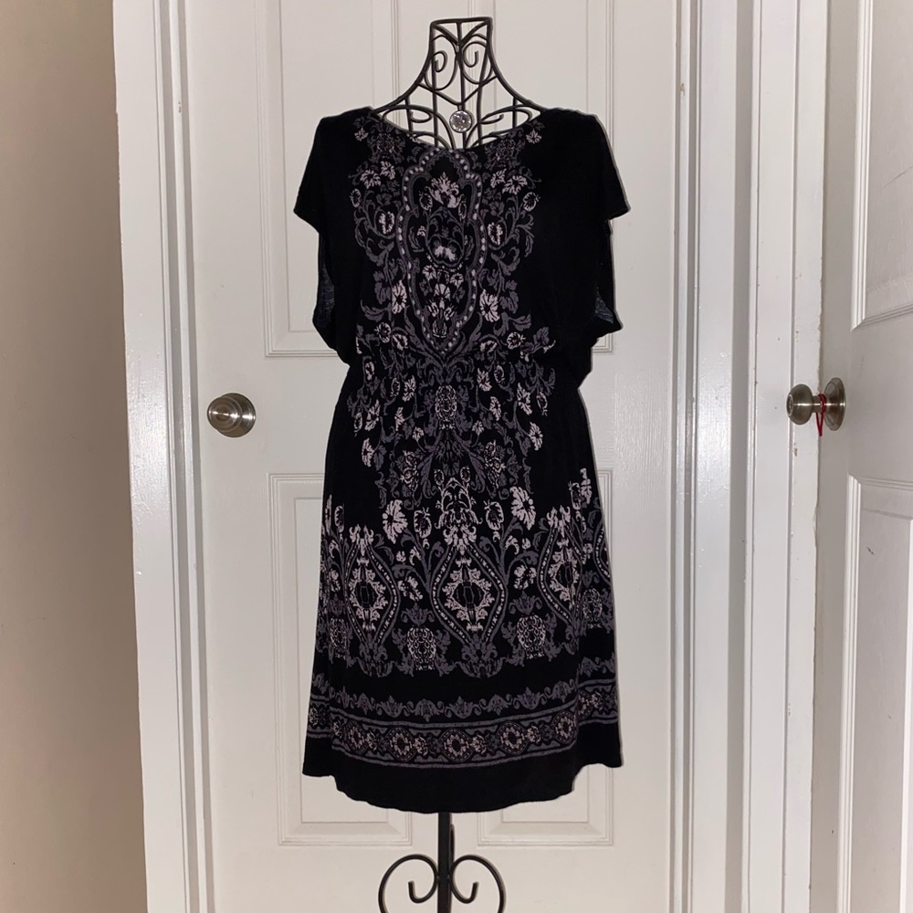 Cute black and white dress